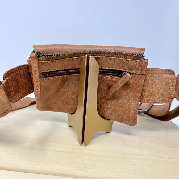 Spikes & Sparrow Leather Hip Bag Brandy Cognac - Picture 2 of 11